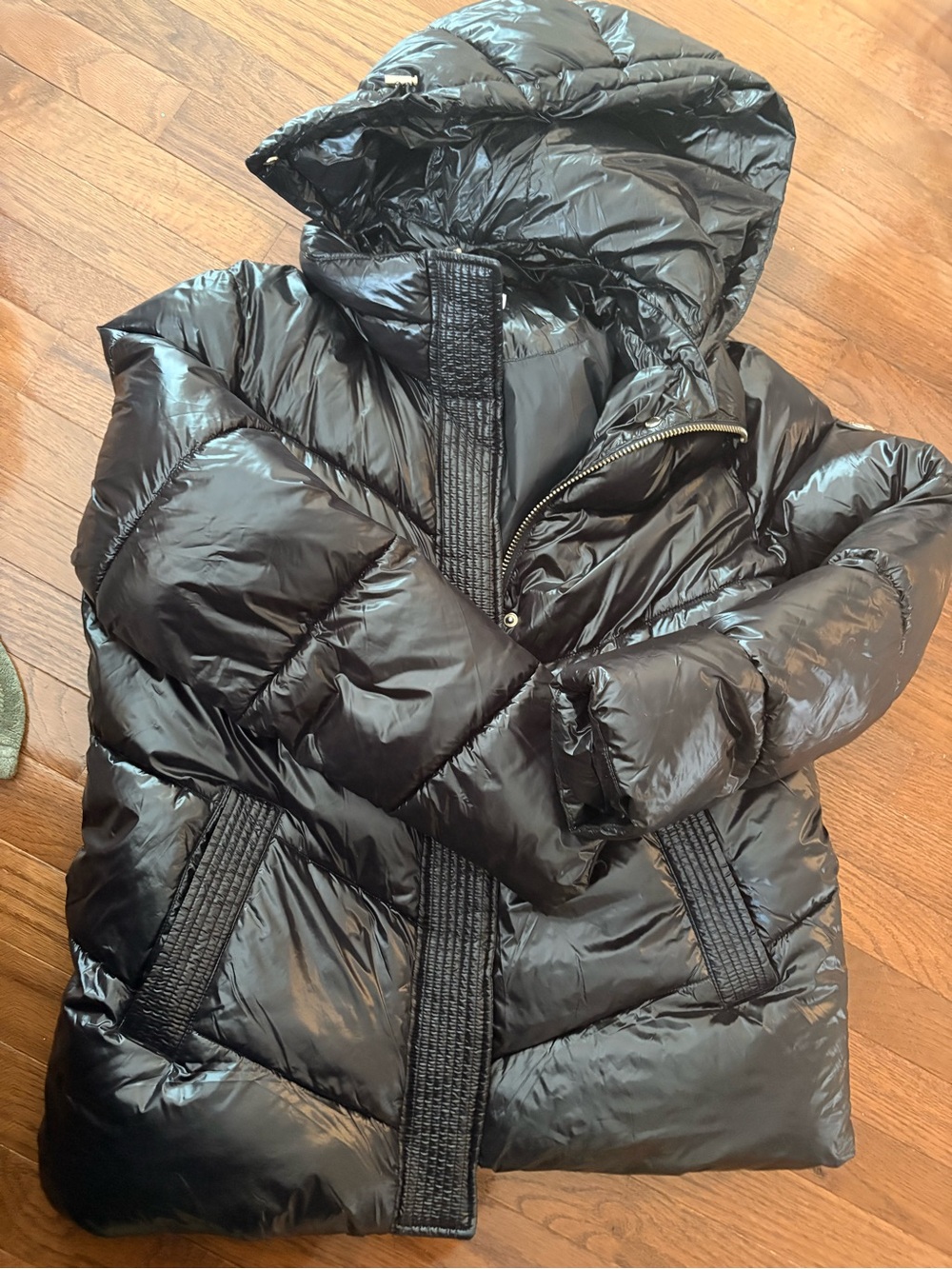 MICHAEL Michael Kors Shiny Black Hooded Puffer Jacket